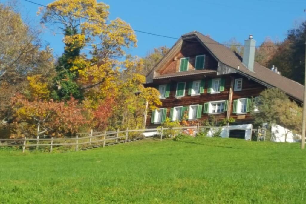 Bauernhaus Mit Charme, Traumaussicht Und Sauna Weggis Exterior photo